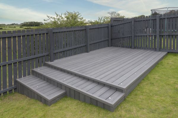 Cost of Vinyl Deck Construction in Olathe